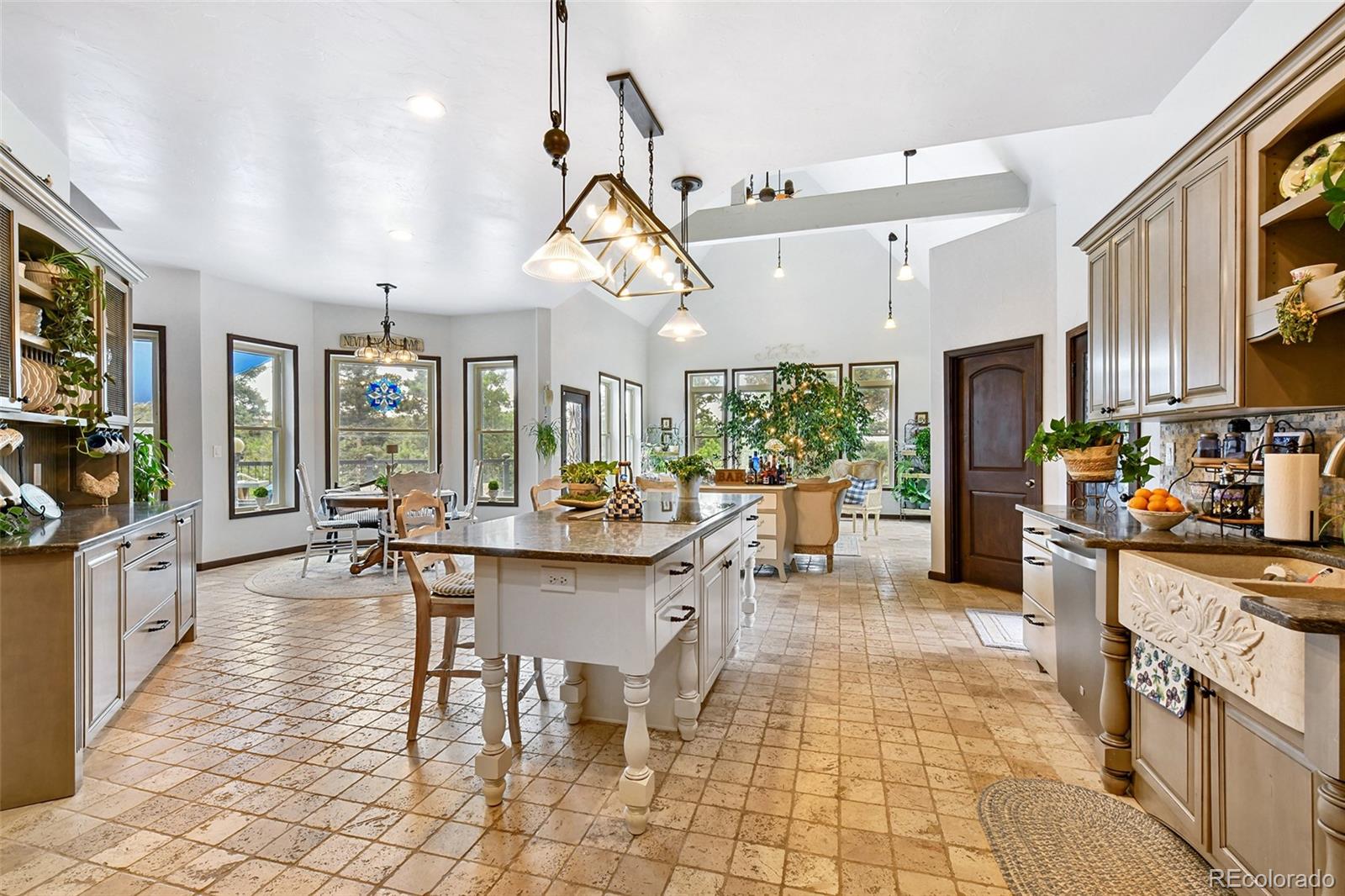 549 Mohawk Heights Florissant CO 80816