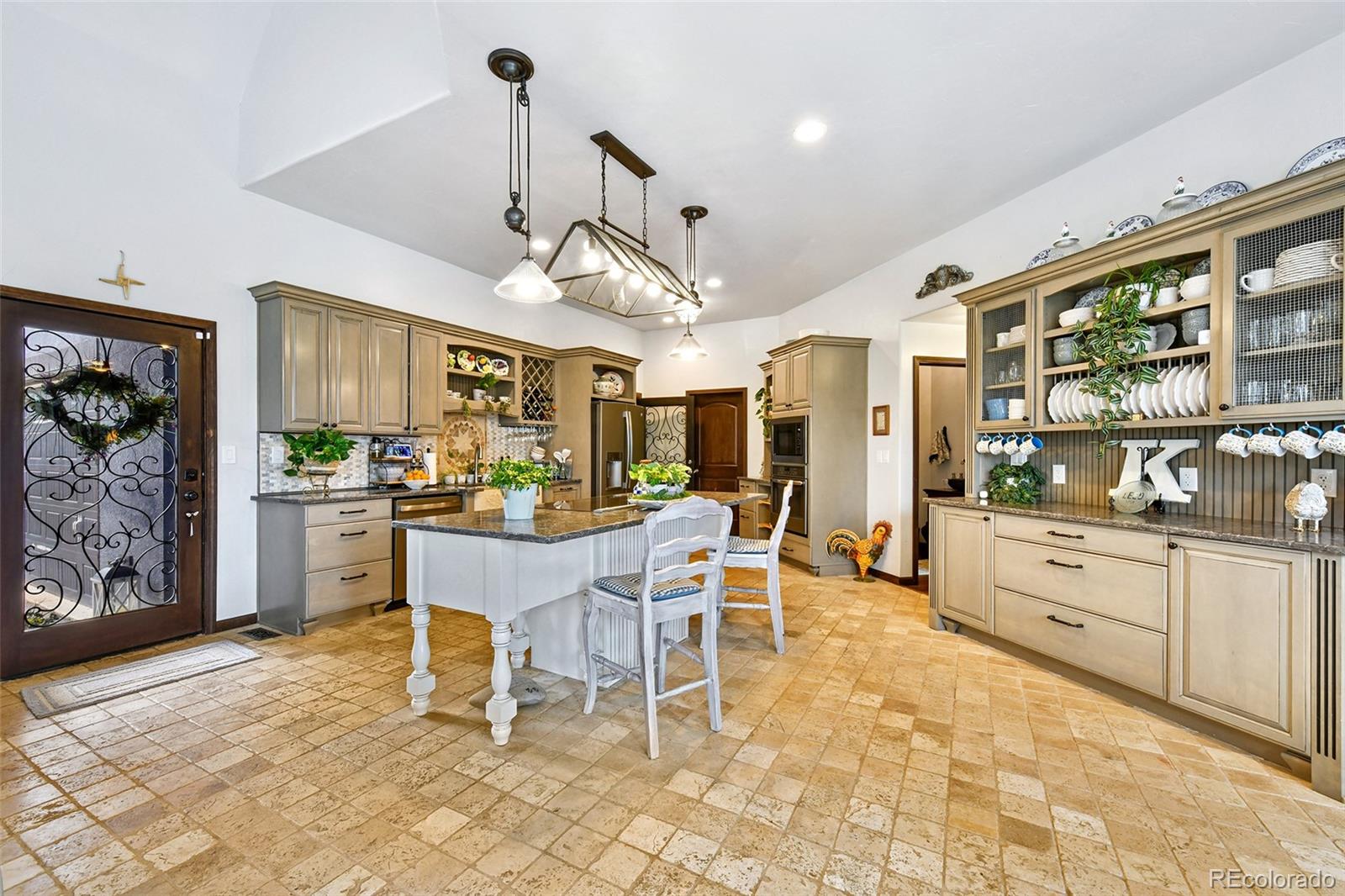 549 Mohawk Heights Florissant CO 80816