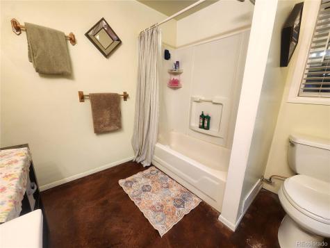 9564 Us Highway 50 Howard CO 81233