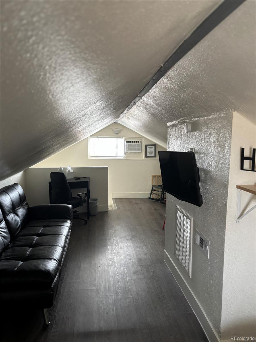 3154 W Longfellow Place Denver CO 80221