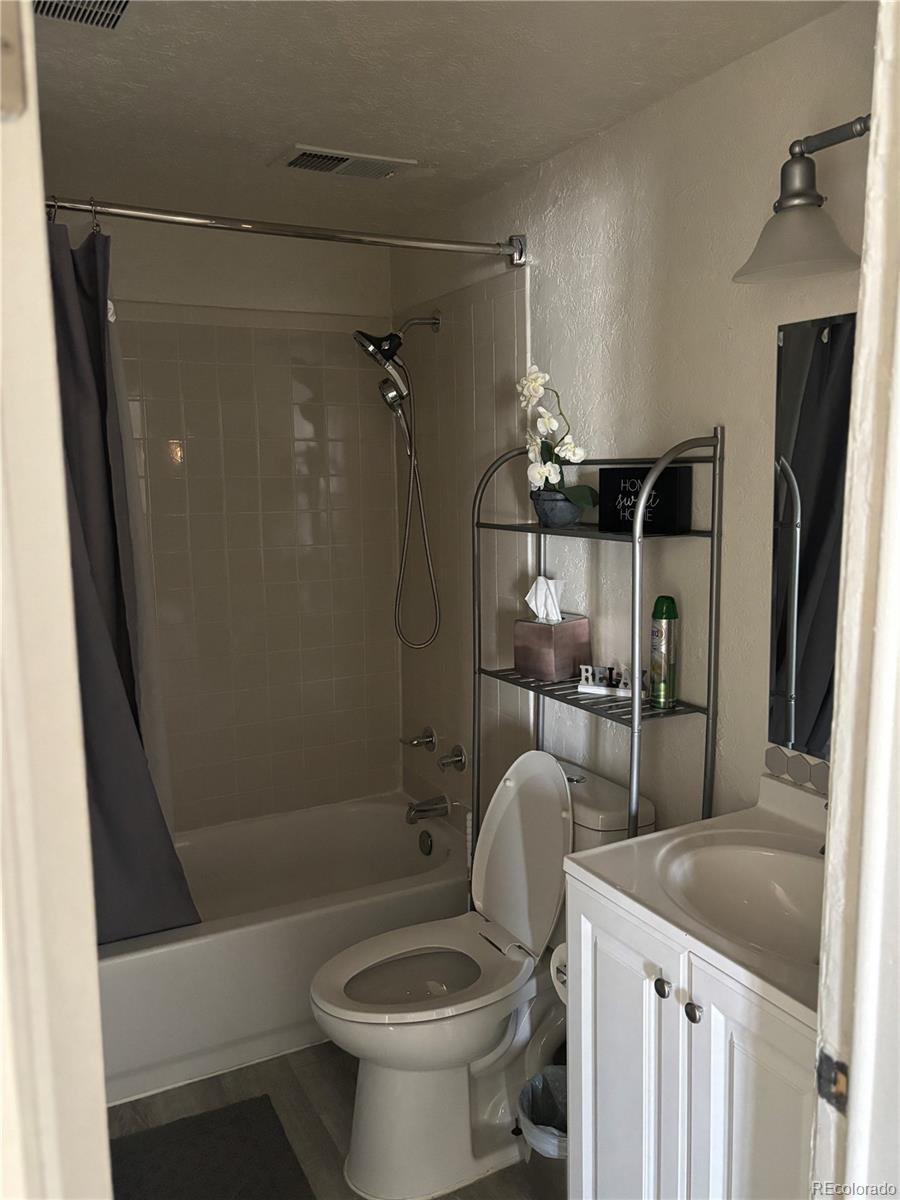 3154 W Longfellow Place Denver CO 80221