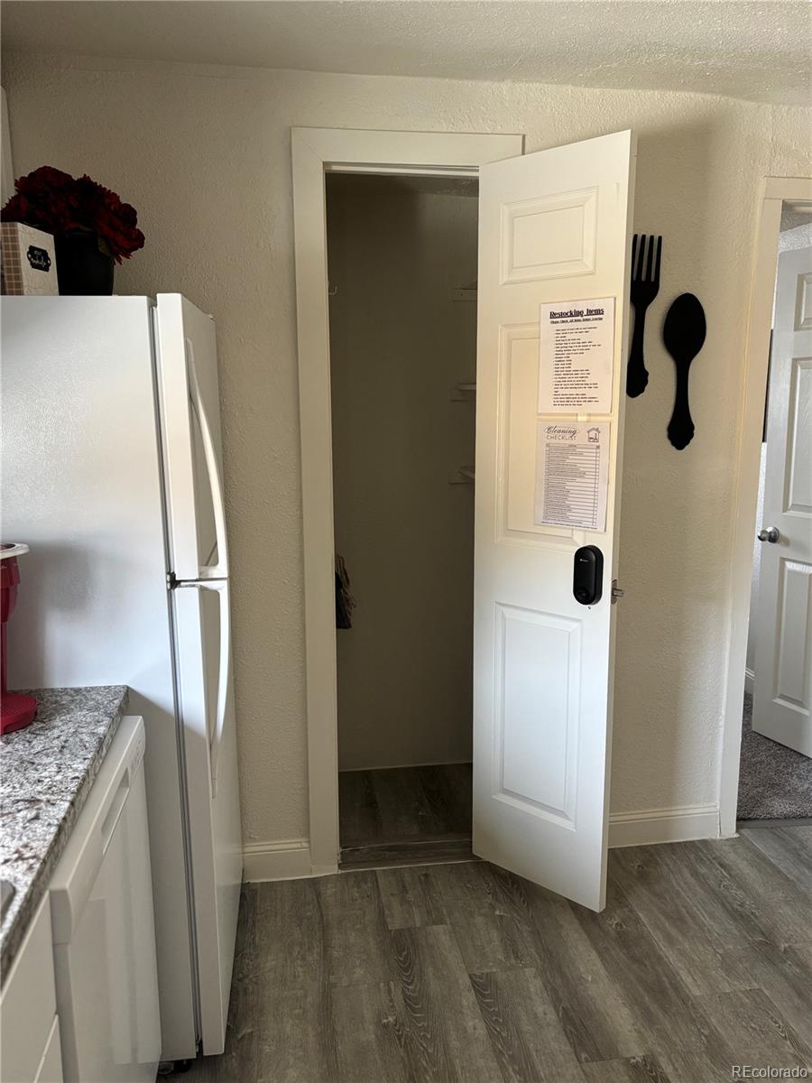 3154 W Longfellow Place Denver CO 80221