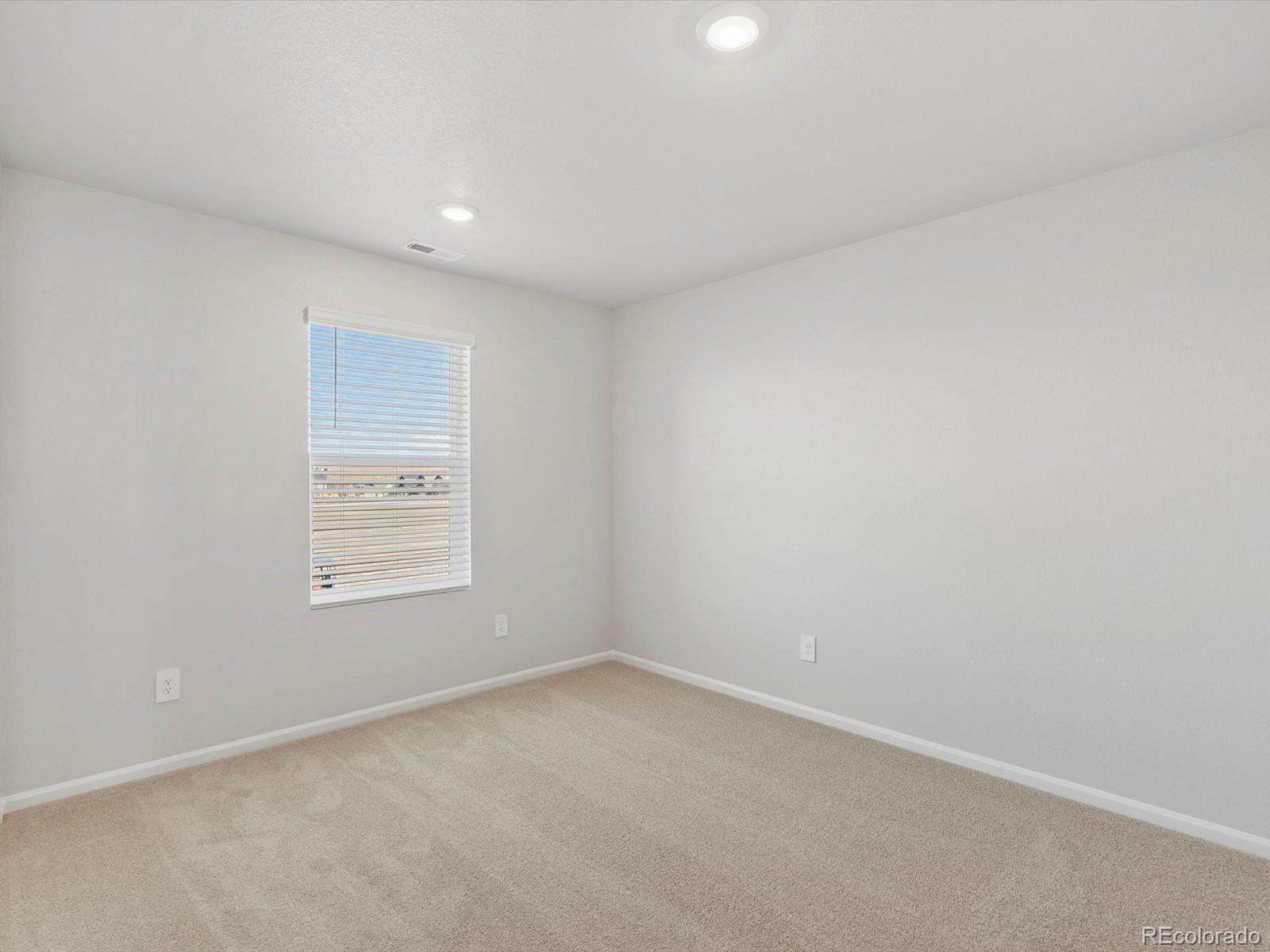 7335 27th Street Lane Greeley CO 80634