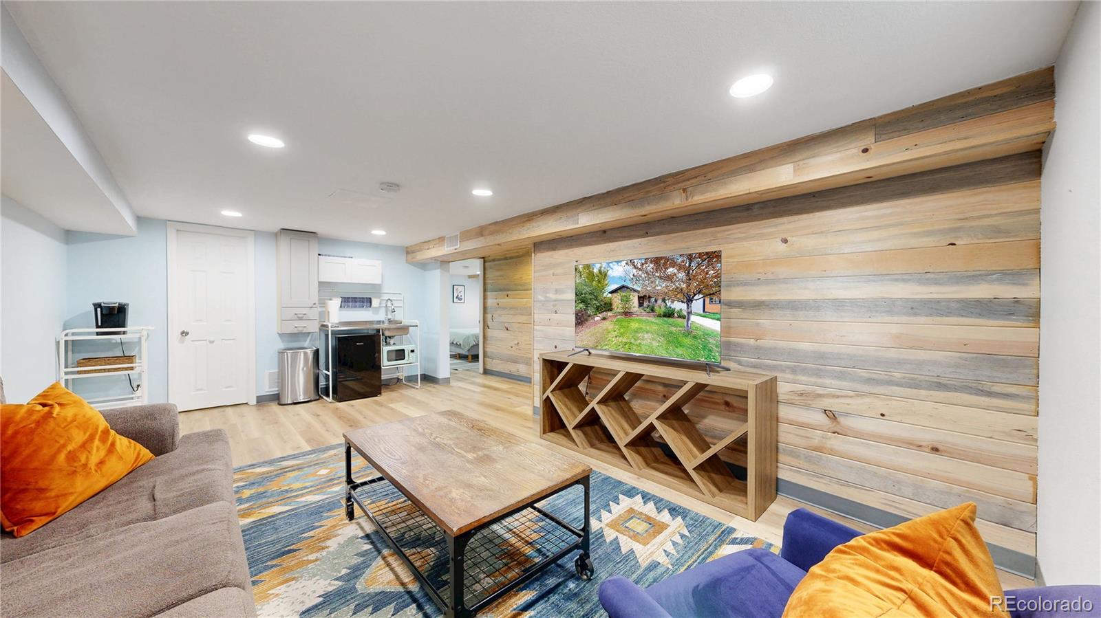 940 Grape Street Denver CO 80220