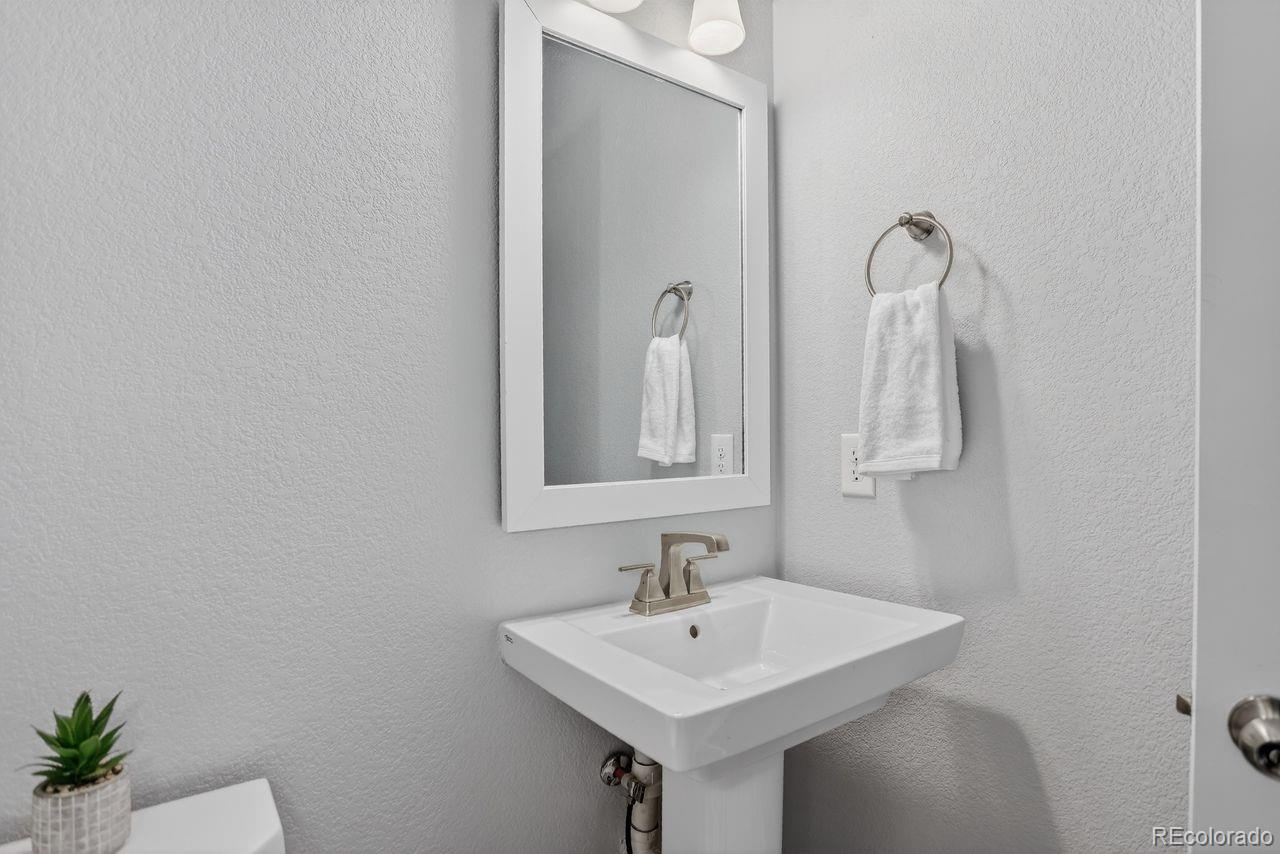 8823 S Quemoy Court Aurora CO 80016