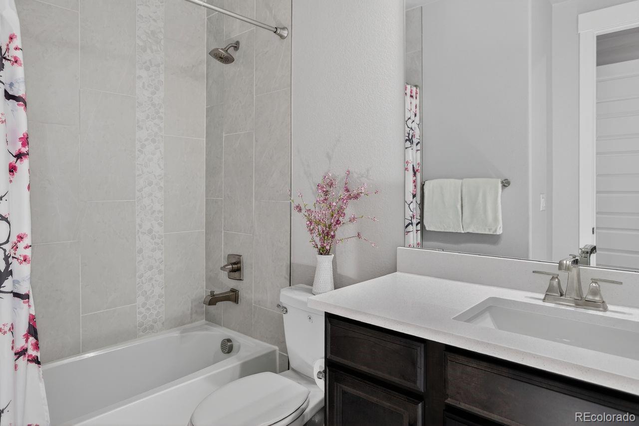 8823 S Quemoy Court Aurora CO 80016