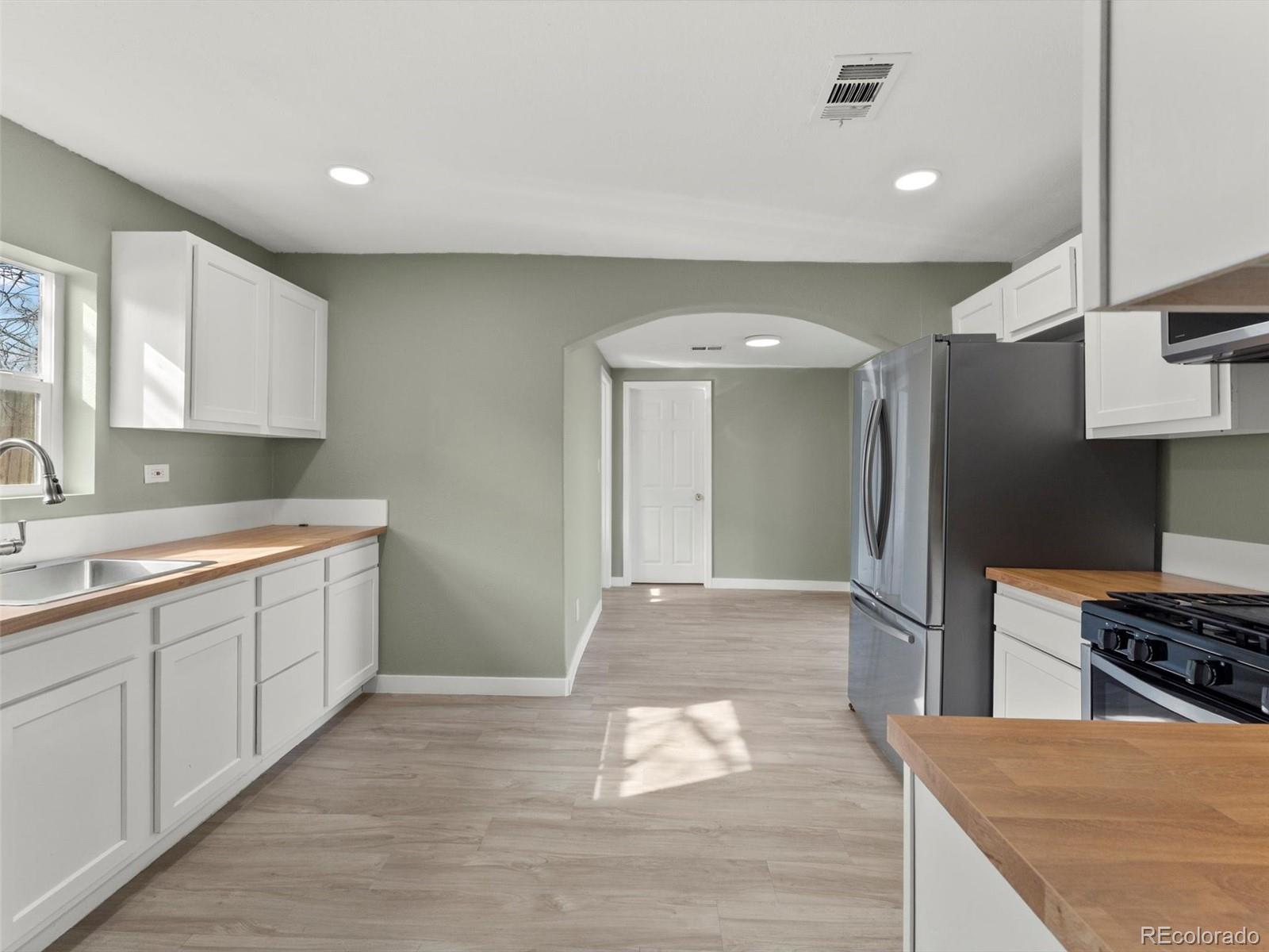 675 Knox Court Denver CO 80204