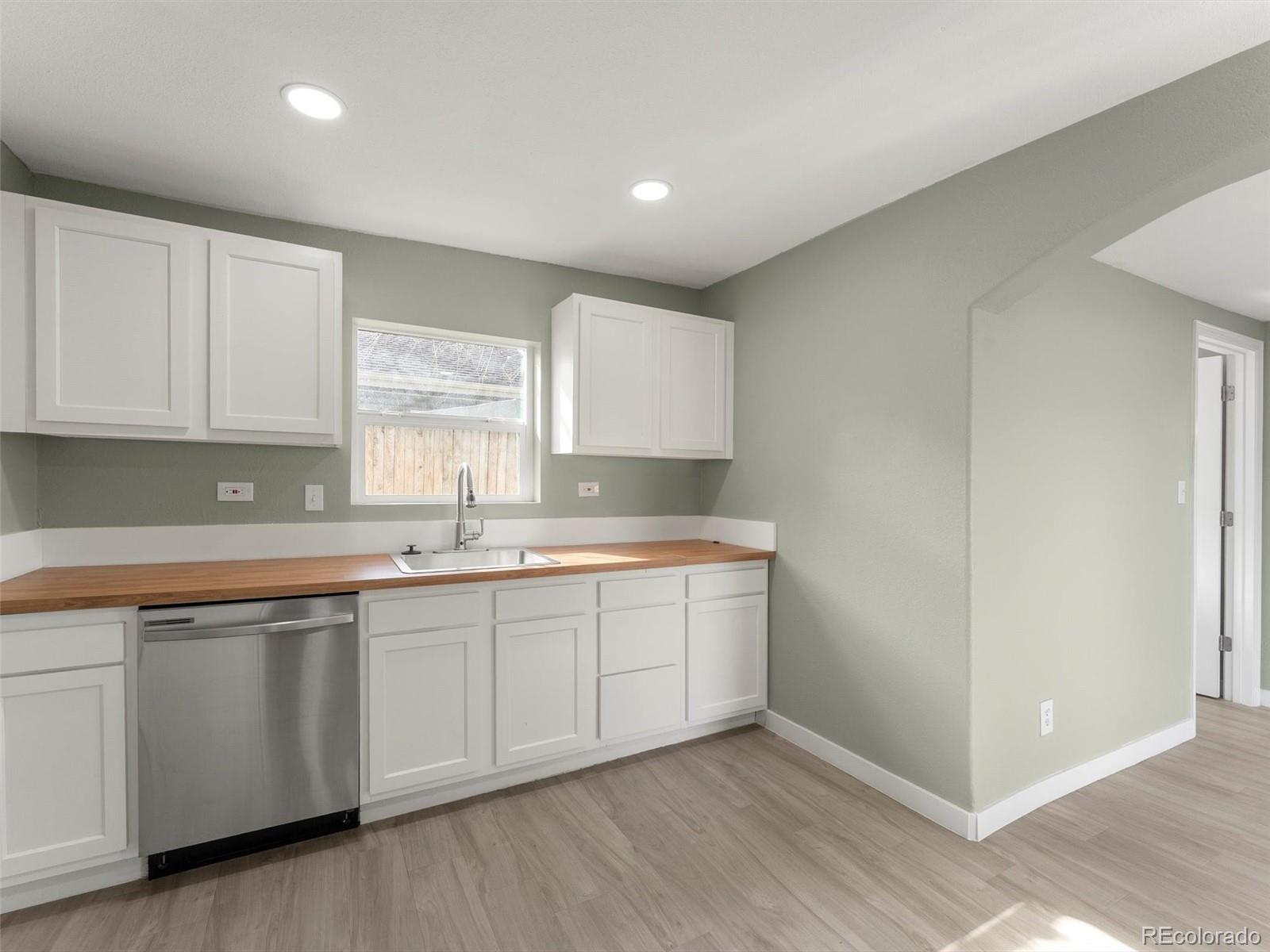 675 Knox Court Denver CO 80204