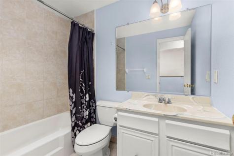 1584 S Fraser Way Aurora CO 80012