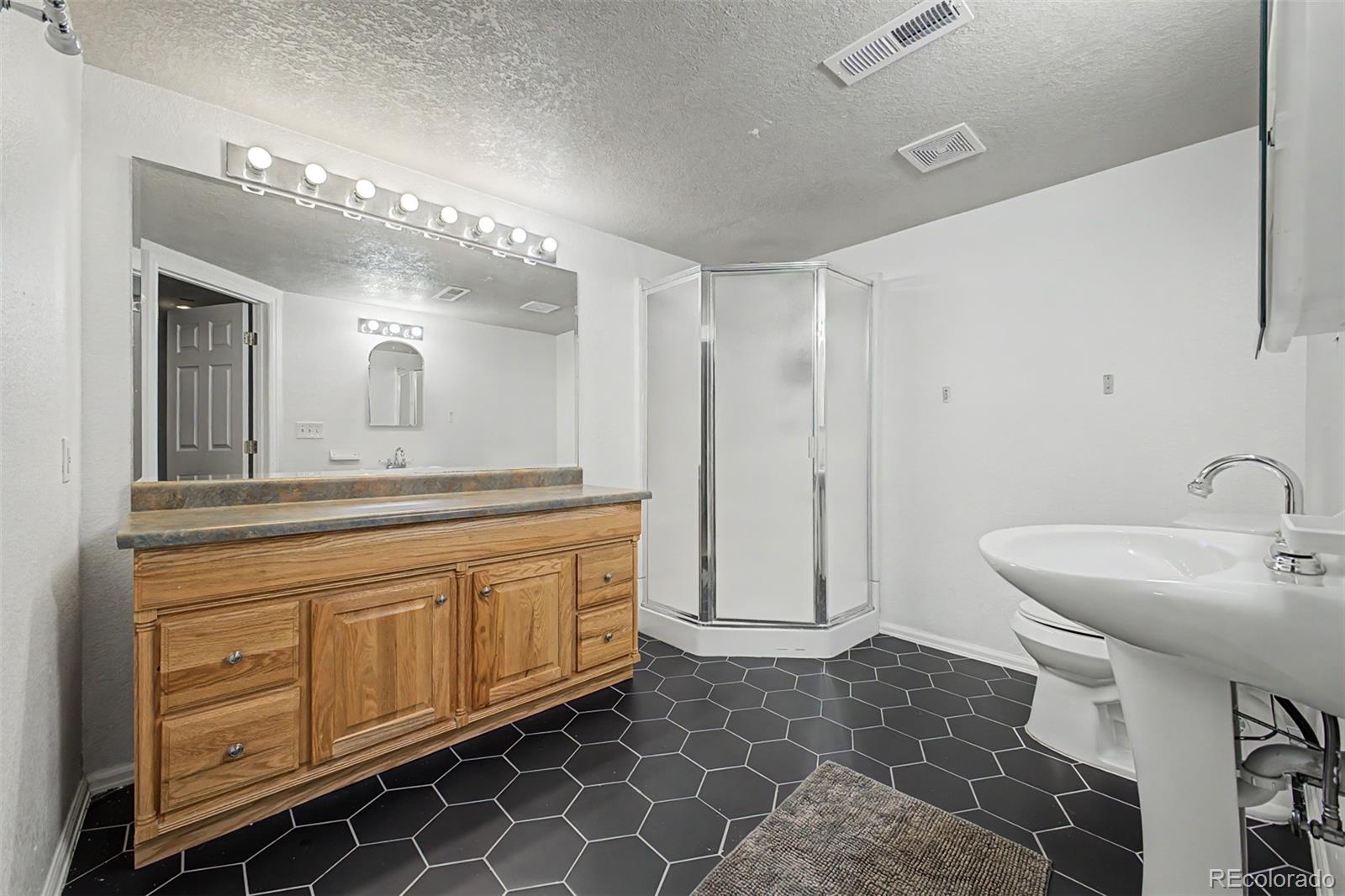 5561 E 117th Avenue Thornton CO 80233