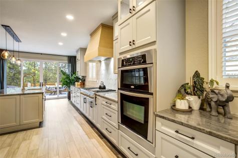 327 Ingleton Court Castle Pines CO 80108