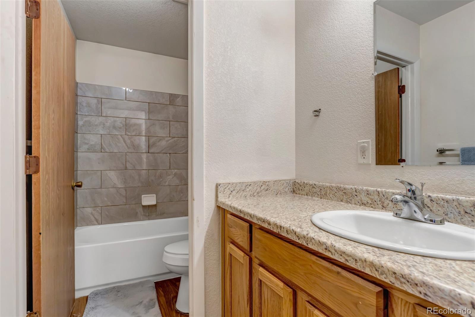 23361 E Saratoga Circle Aurora CO 80016