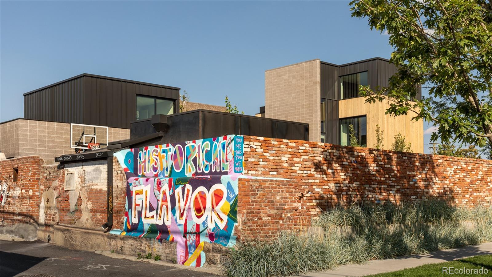 3011 Lawrence Street Denver CO 80205