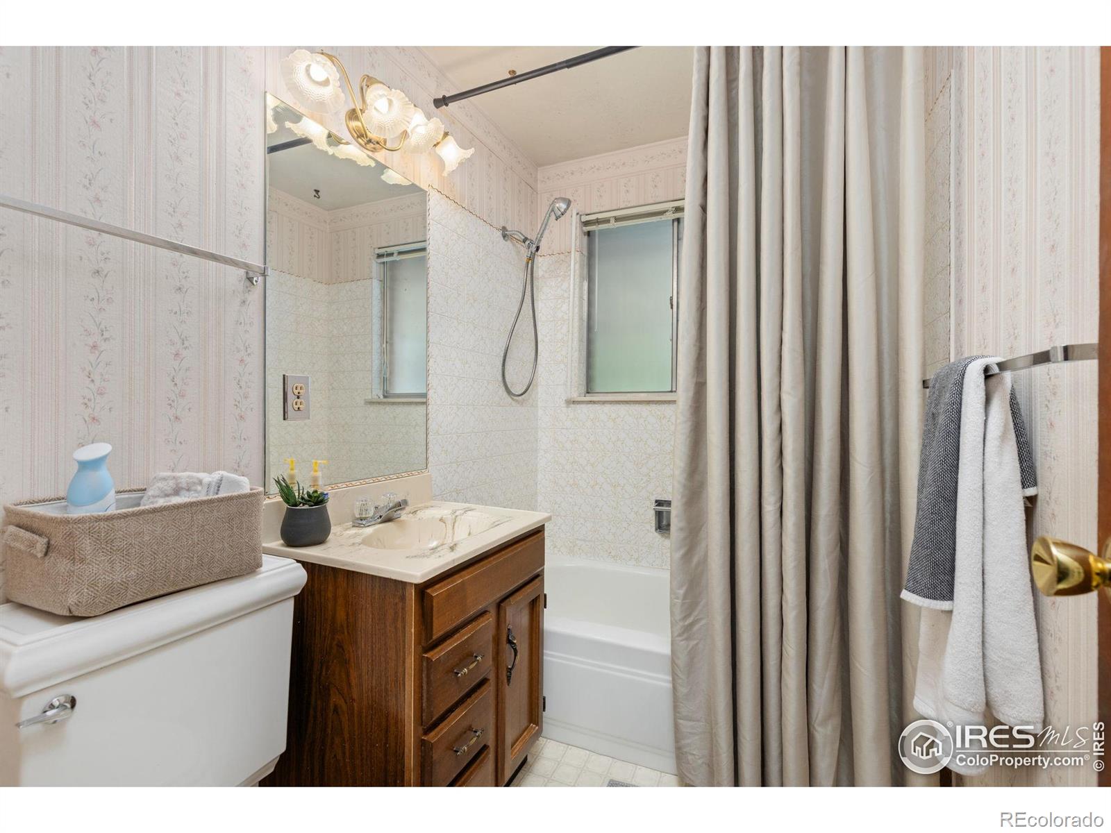 6102 Uno Street Arvada CO 80003