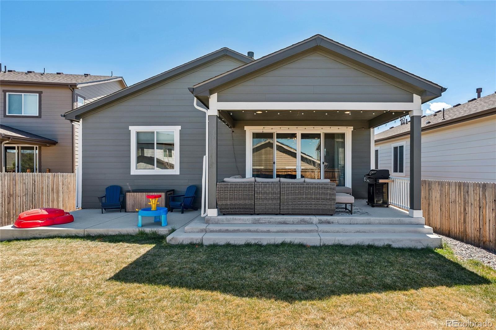 284 Vista Cliff Circle Castle Rock CO 80104