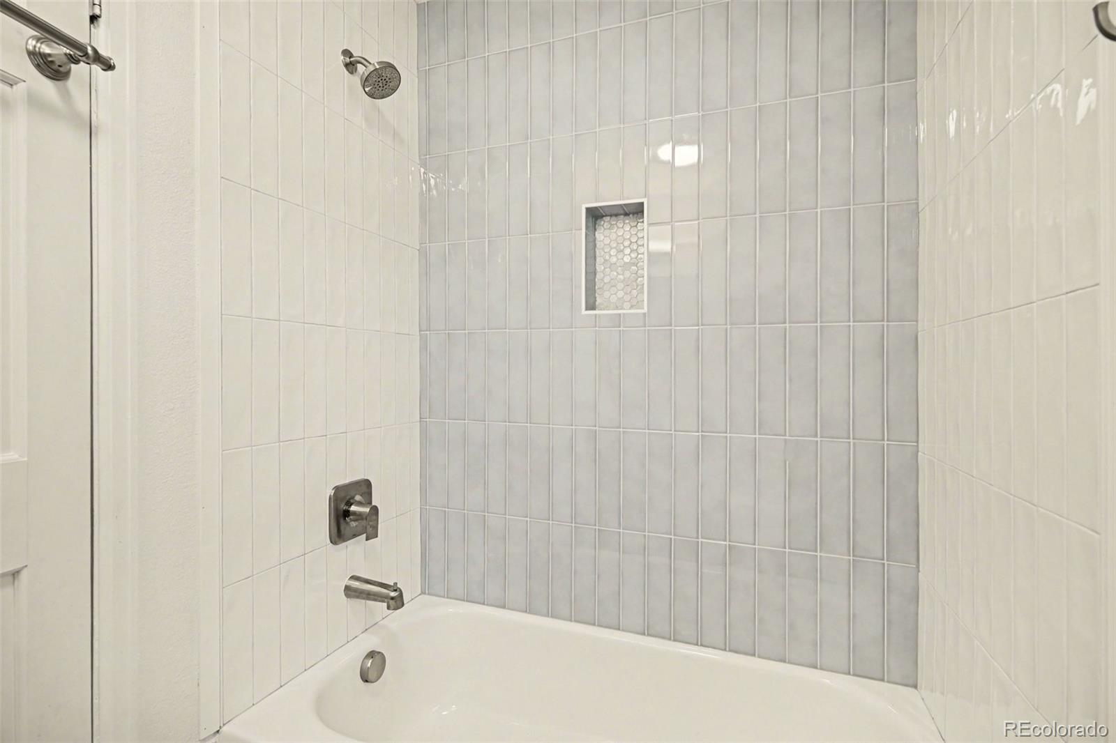 26 Lindenwood Drive Littleton CO 80120