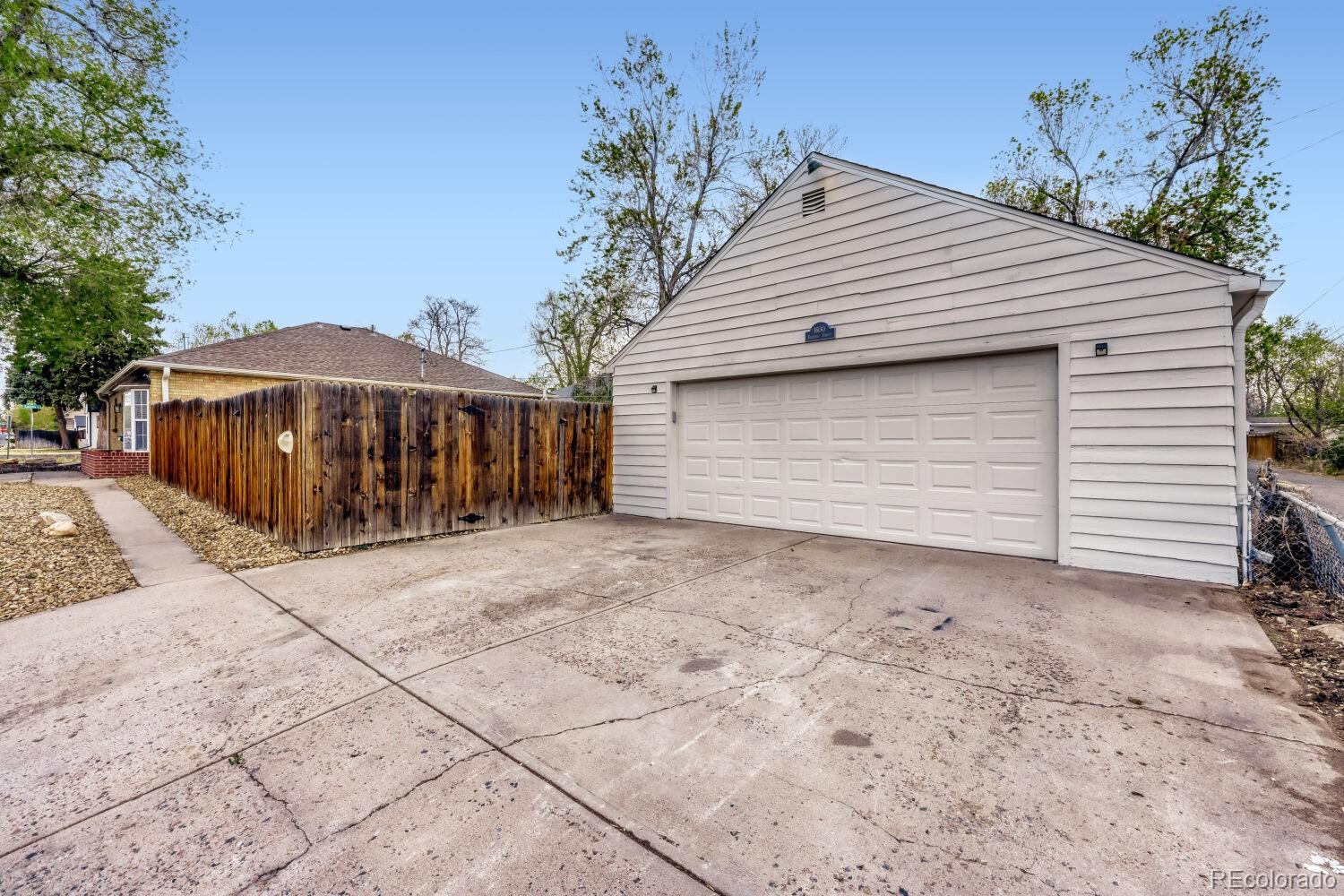1600 Xanthia Street Denver CO 80220