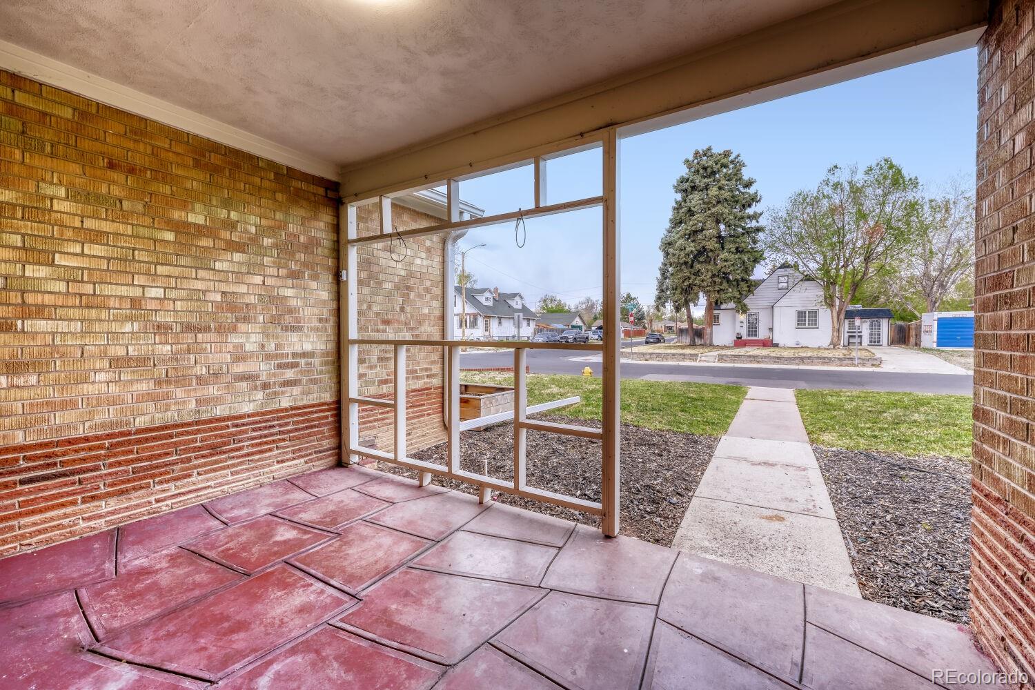 1600 Xanthia Street Denver CO 80220