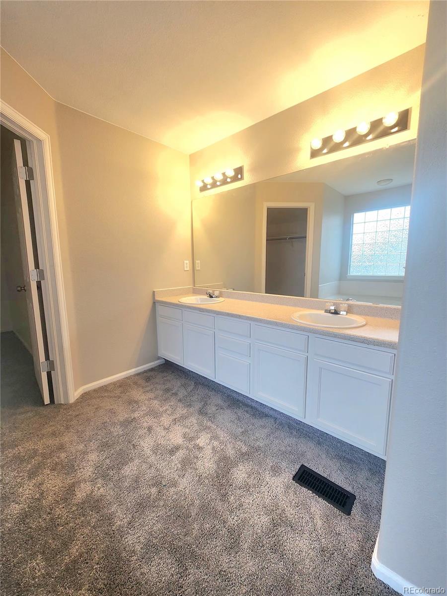 19913 E 59th Avenue Aurora CO 80019
