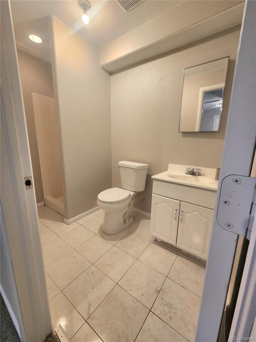 19913 E 59th Avenue Aurora CO 80019