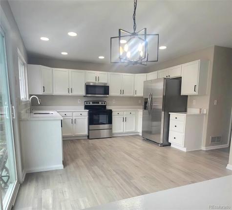 19913 E 59th Avenue Aurora CO 80019