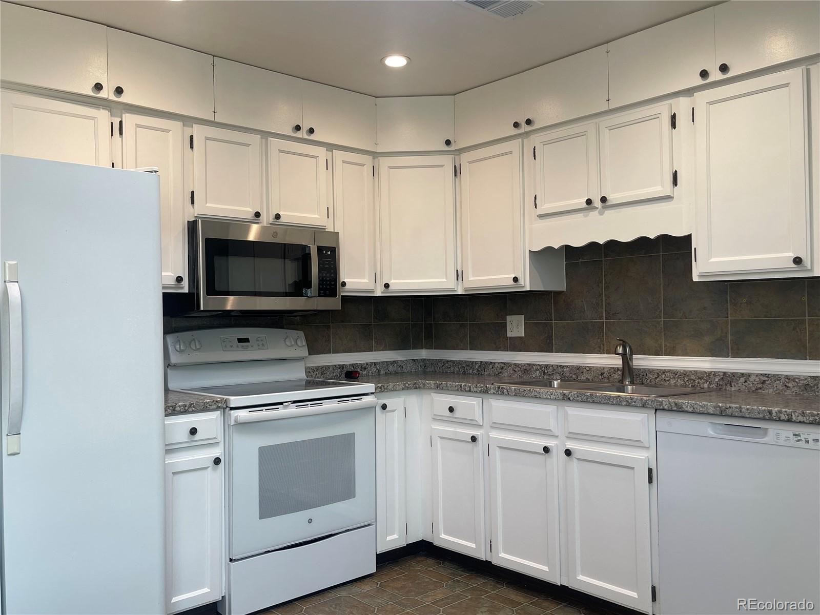 2617 S Cimarron Street Aurora CO 80014