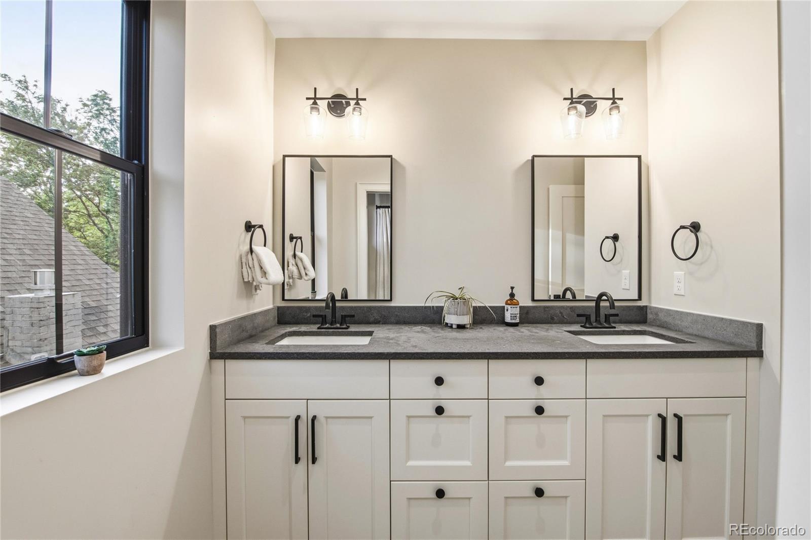 3364 W Moncrieff Place Denver CO 80211