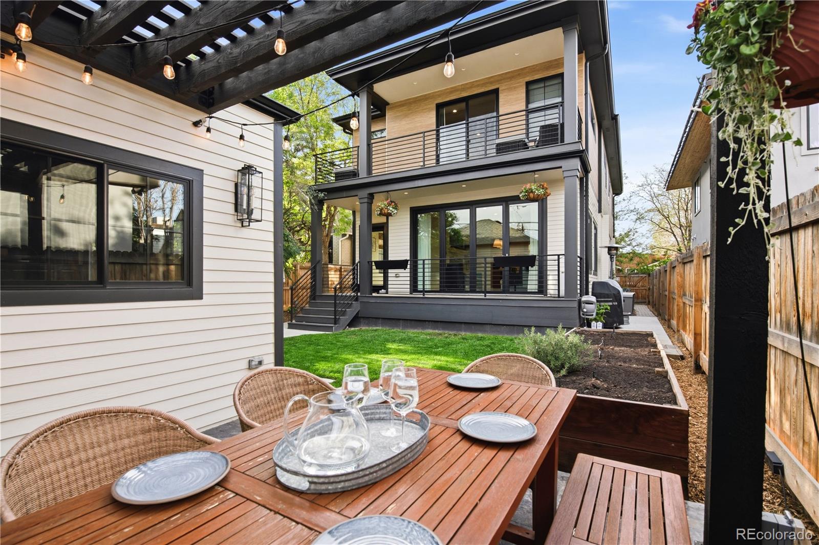 3364 W Moncrieff Place Denver CO 80211
