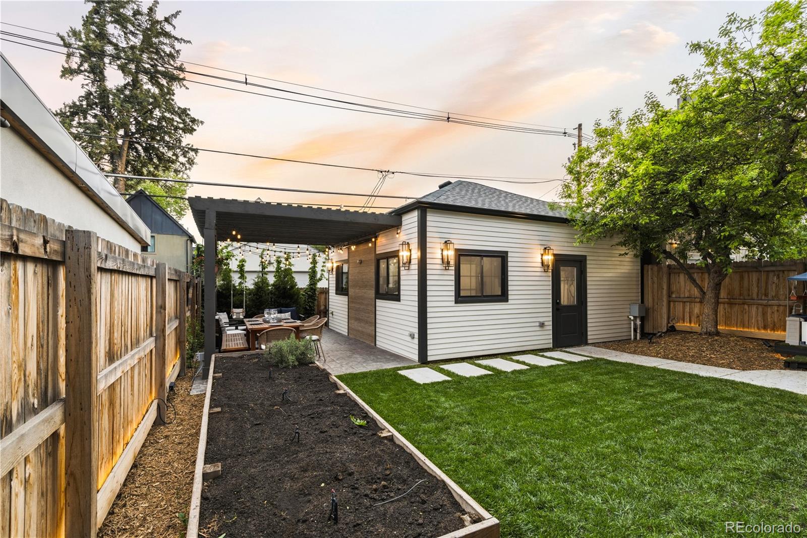 3364 W Moncrieff Place Denver CO 80211