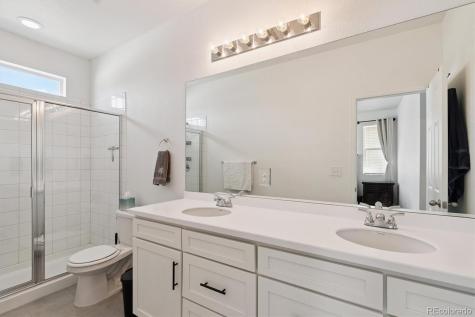 1627 S Andes Way Aurora CO 80017