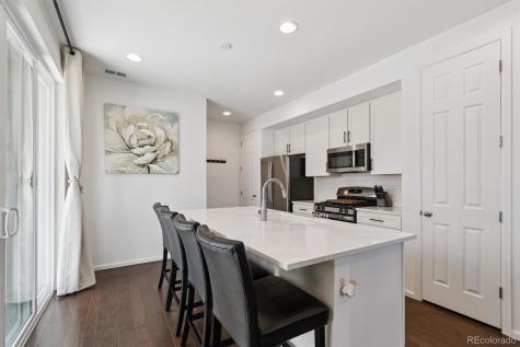 1627 S Andes Way Aurora CO 80017