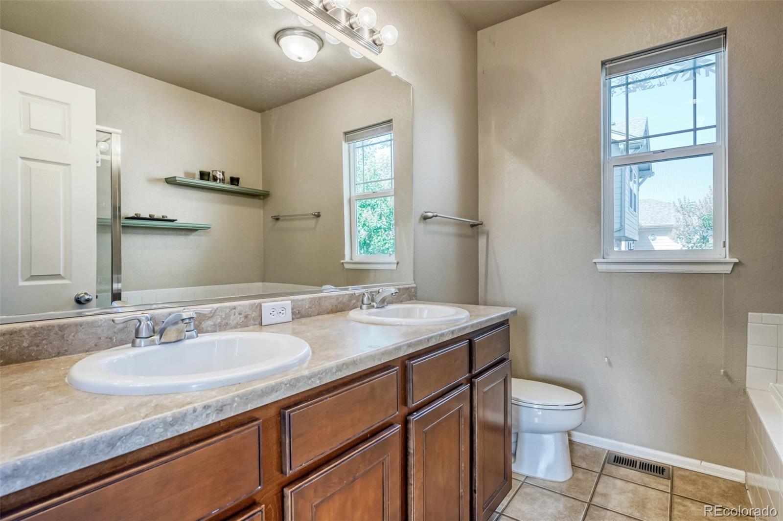 25107 E Canal Place Aurora CO 80018