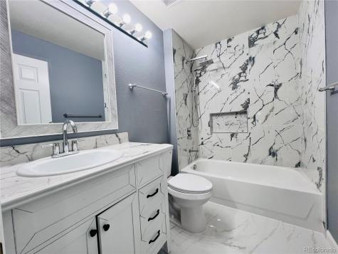 16184 E Hinsdale Avenue Aurora CO 80016