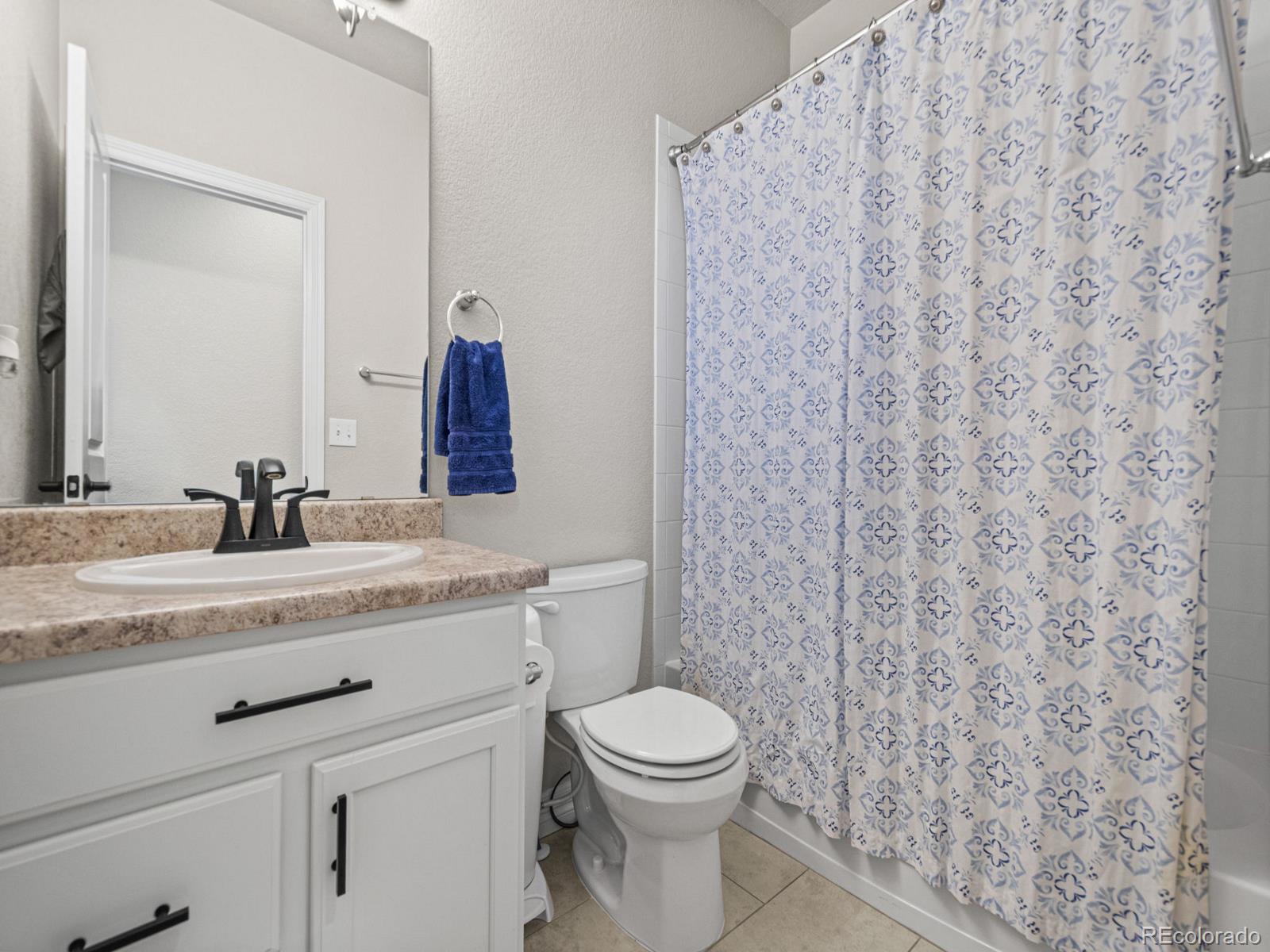 7379 S Shady Grove Way Aurora CO 80016