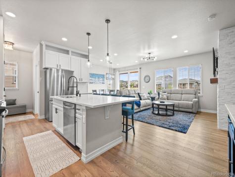 7379 S Shady Grove Way Aurora CO 80016