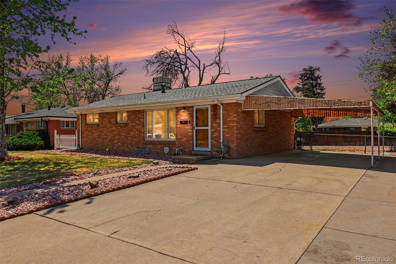 3061 Worchester Street Aurora CO 80011