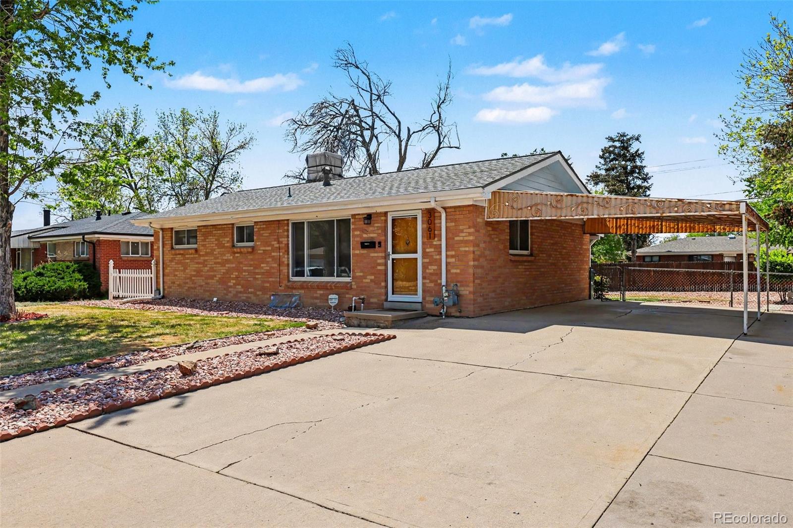 3061 Worchester Street Aurora CO 80011
