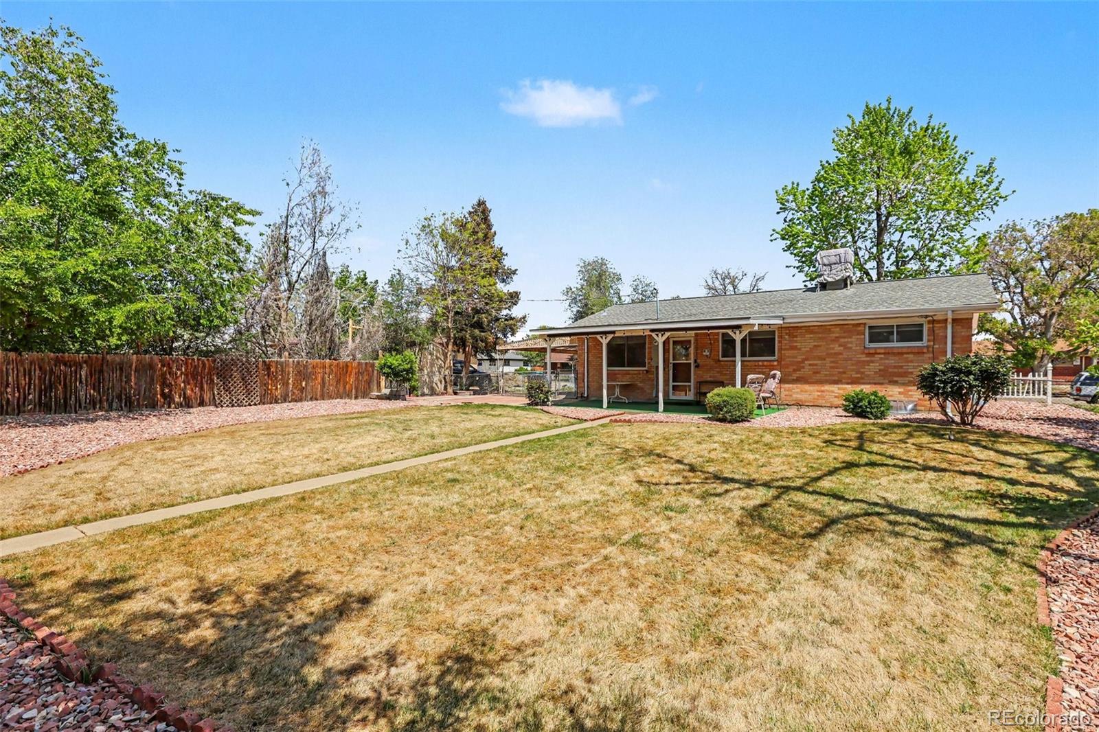 3061 Worchester Street Aurora CO 80011