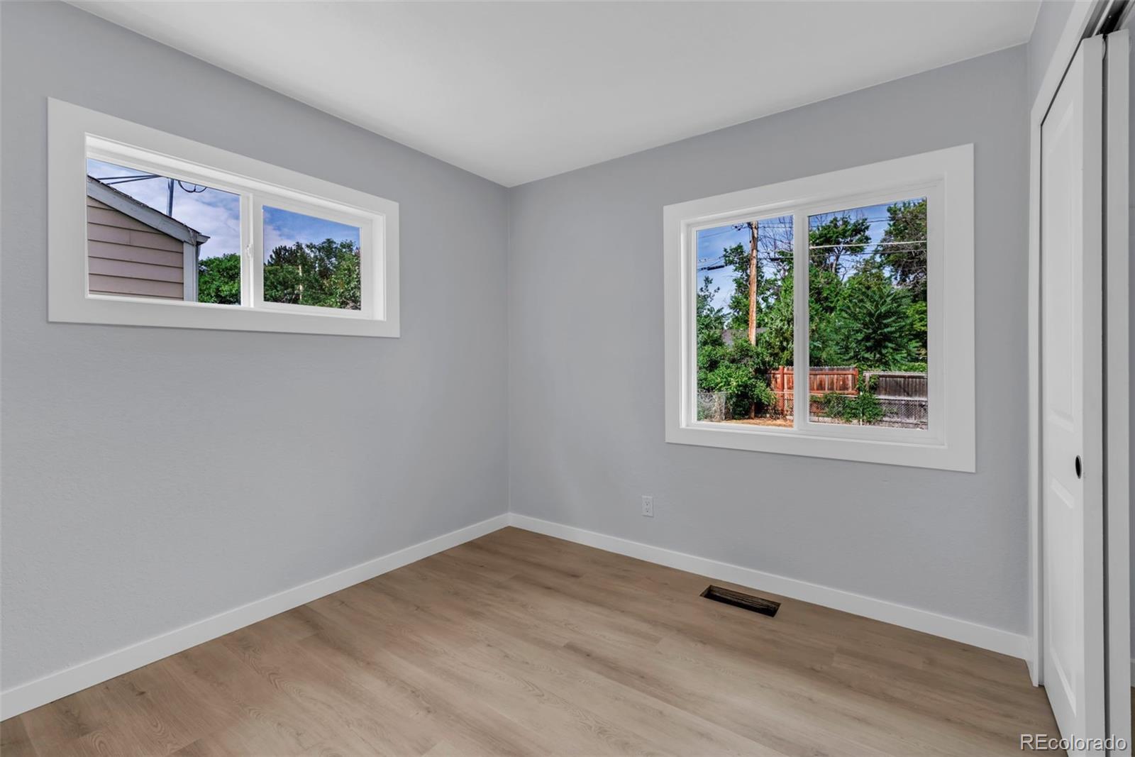 3323 S Glencoe Street Denver CO 80222