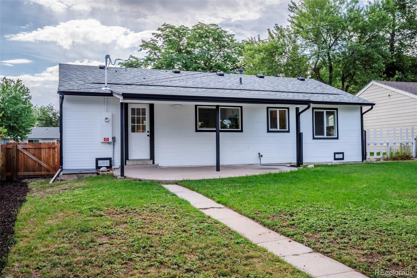 3323 S Glencoe Street Denver CO 80222