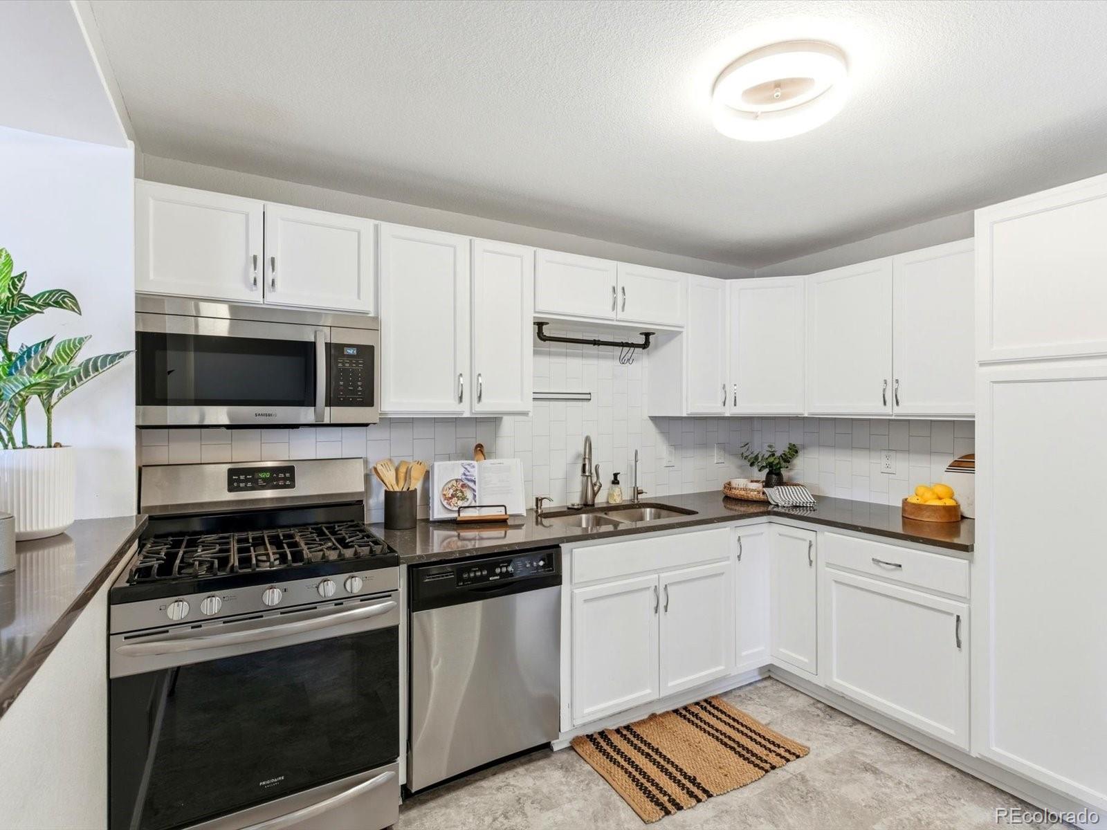 2746 S Irving Street Denver CO 80236