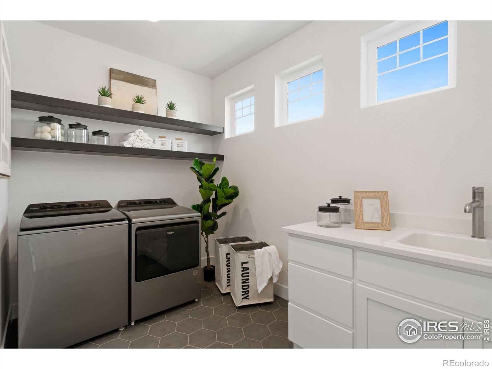 3691 N Buchanan Court Aurora CO 80019