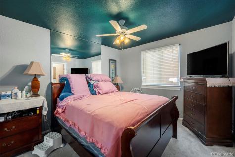 1619 Ensenada Street Aurora CO 80011