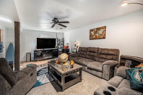 1619 Ensenada Street Aurora CO 80011