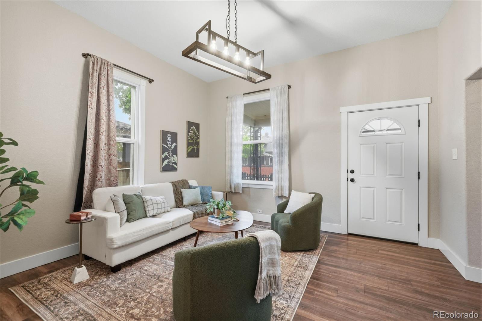 4448 Logan Street Denver CO 80216