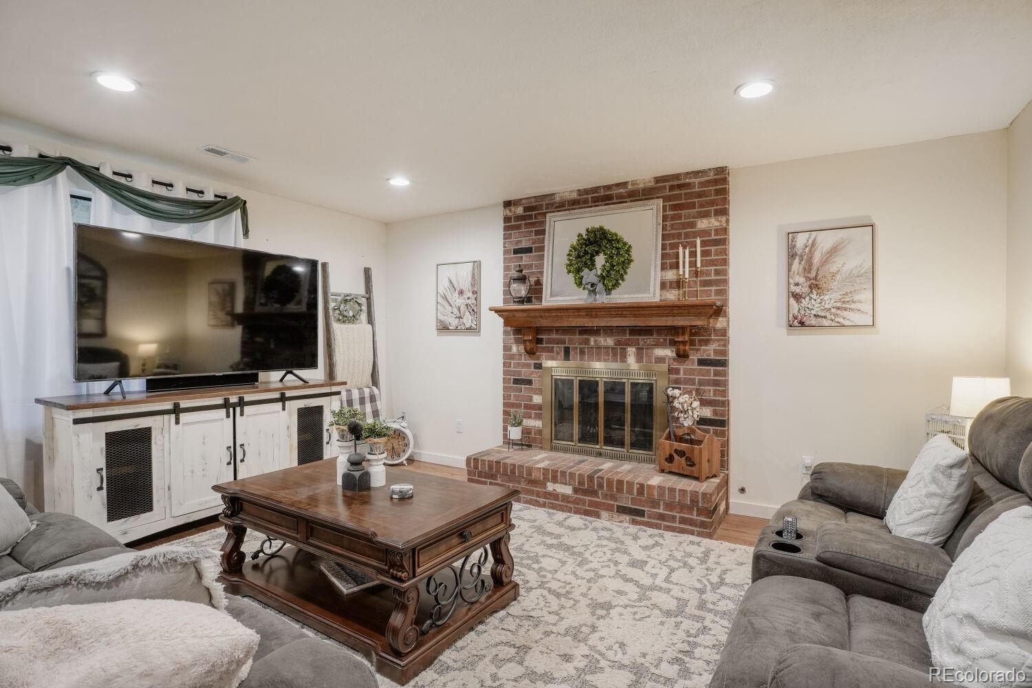 8883 W Quarto Avenue Littleton CO 80128