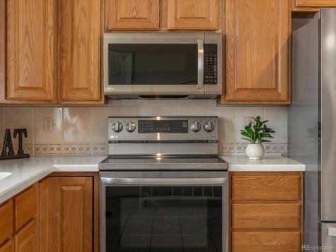 7162 Quay Street Arvada CO 80003