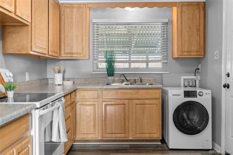817 Fulton Street Aurora CO 80010