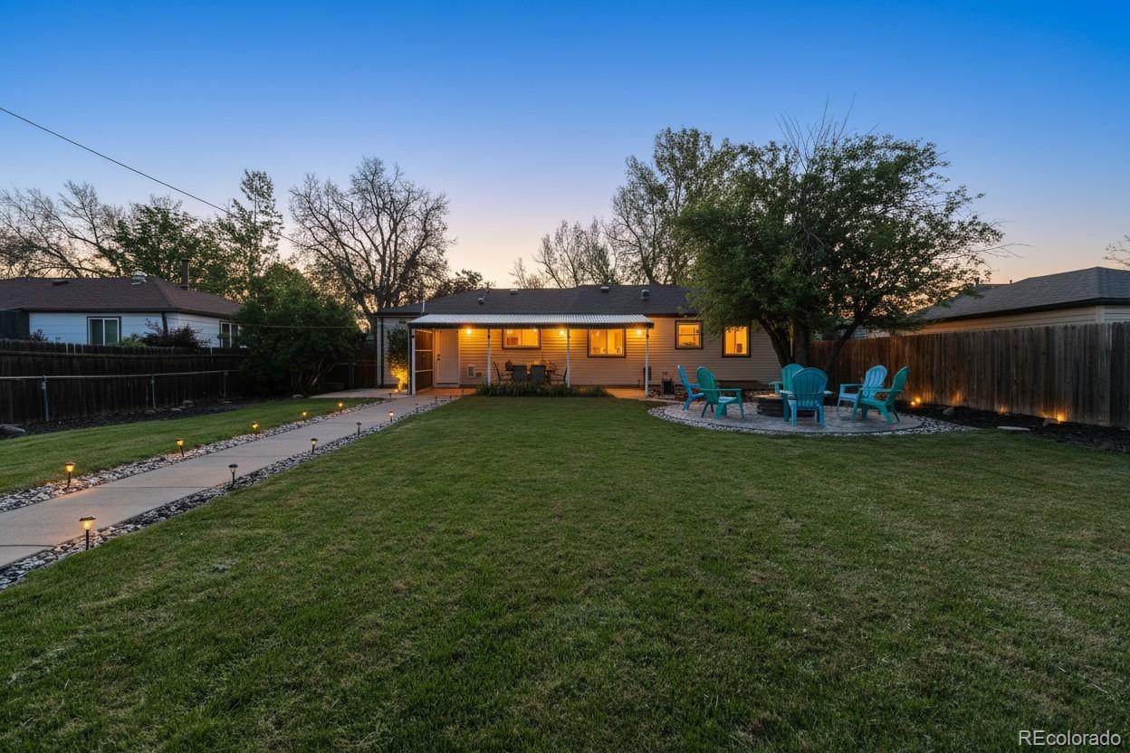 817 Fulton Street Aurora CO 80010