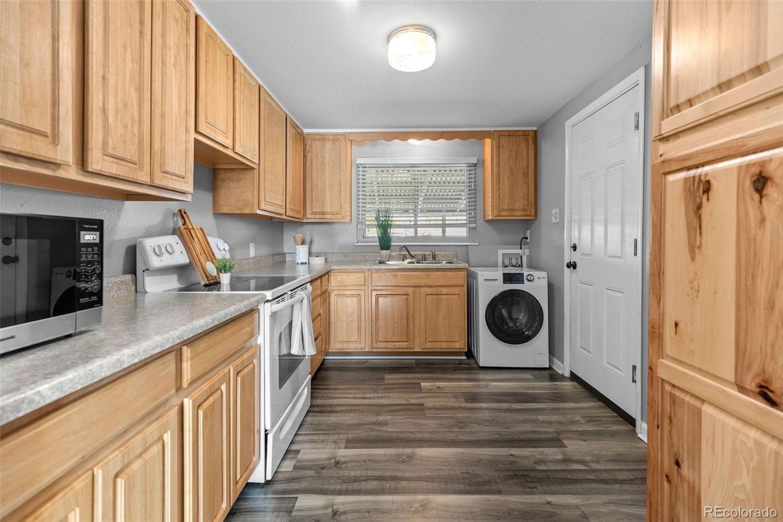 817 Fulton Street Aurora CO 80010